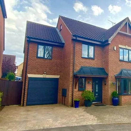 Buy this 4 bed house on Malton Close in Monkston, MK10 9HR