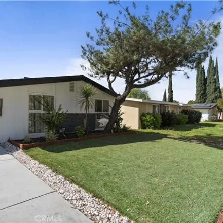 Image 6 - Alley ‎89170, Los Angeles, CA 91335, USA - House for sale