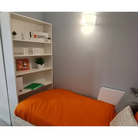 Rent this 6 bed room on Pista ciclabile del Tevere in 00146 Rome RM, Italy