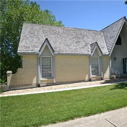 Buy this 5 bed house on 6829 N Euclid Ave in Gladstone, Missouri