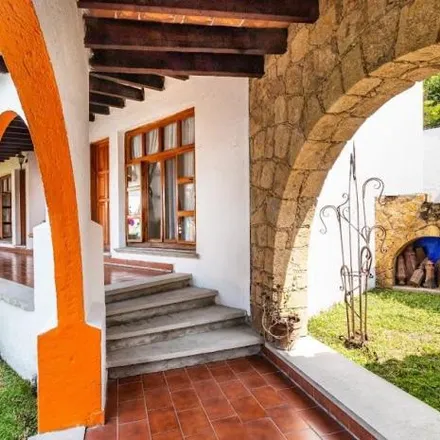Buy this 4 bed house on Calle Ontario in Fraccionamiento Burgos de Cuernavaca, 62760 Tres de Mayo