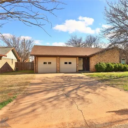 Rent this 3 bed house on 3107 Post Oak Road in Abilene, TX 79606