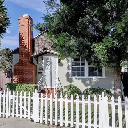Buy this 3 bed duplex on 4216 Sawtelle Boulevard in Culver City, CA 90066
