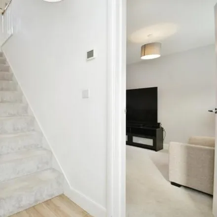 Image 4 - Colwick Way, Sheffield, United Kingdom - House for sale