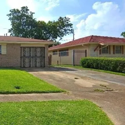 Rent this 3 bed house on 357 Travis Drive in Kennedy Heights, Waggaman