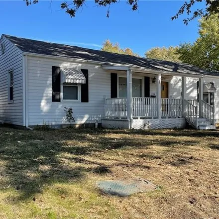 Buy this 3 bed house on 1700 Brown Avenue in Osawatomie, Miami County