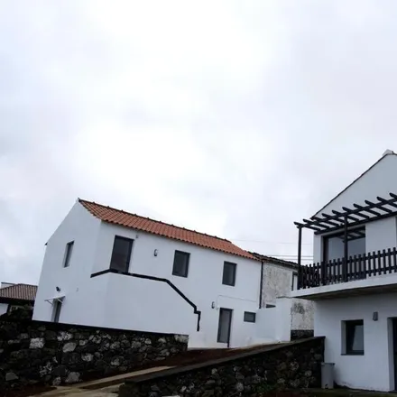 Image 2 - Sara Village, Estrada Regional 1-2ª, 9940-308 São Roque do Pico, Azores, Portugal - Apartment for rent
