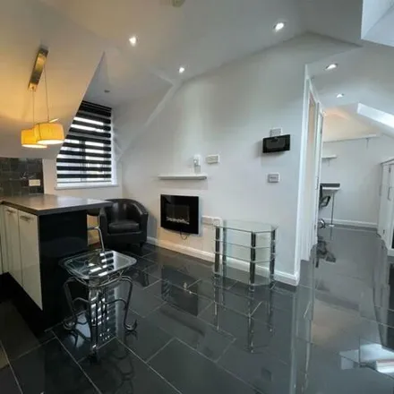 Rent this 1 bed apartment on 47 The Parade in Cardiff, CF24 3AB