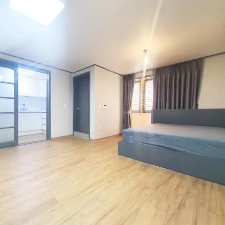 Rent this 1 bed apartment on 157-4 Nonhyeon-dong in Gangnam-gu, Seoul