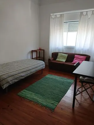 Image 2 - Rua Sousa Viterbo - Room for rent