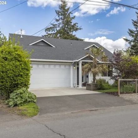 Image 2 - 8046 Southeast 62nd Avenue, Portland, OR 97206, USA - House for sale