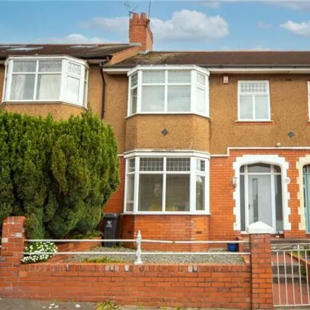Buy this 3 bed townhouse on Melrose Avenue in Cardiff, CF23 9AU