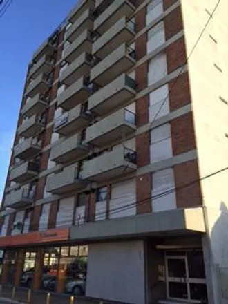 Buy this 1 bed apartment on Avenida Hipólito Yrigoyen 10303 in Partido de Lomas de Zamora, Temperley