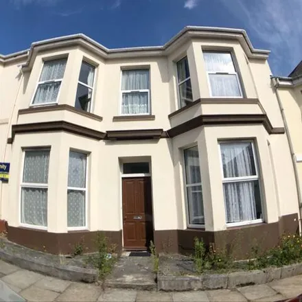 Rent this 5 bed townhouse on 15 Mildmay Street in Plymouth, PL4 8NE