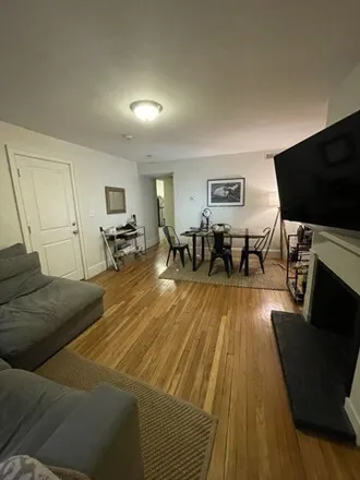 Image 5 - 62 West Cedar St Unit G, Boston, Massachusetts, 02114 - Apartment for rent
