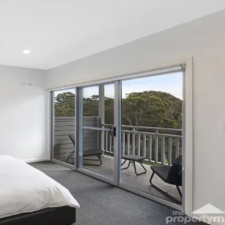 Rent this 5 bed house on Cams Wharf NSW 2281