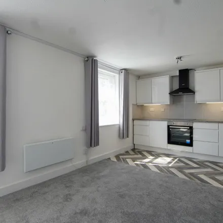 Rent this 2 bed apartment on All Hallows Road in Bristol, BS5 6FG