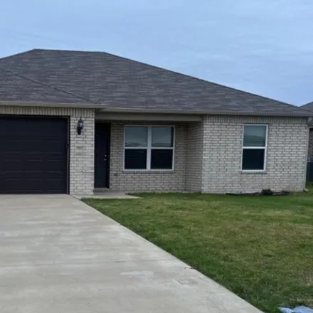 Buy this 3 bed house on unnamed road in Jonesboro, AR 72404