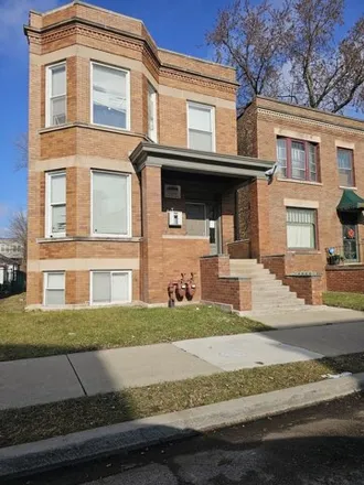 Buy this 9 bed house on 358 East 70th Place in Chicago, IL 60637