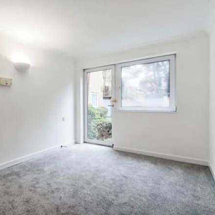 Image 7 - St Ives Gardens, Bournemouth, BH2 6NS, United Kingdom - Apartment for sale