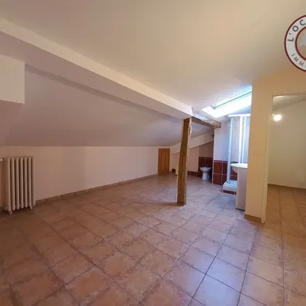Rent this 3 bed apartment on 13 Rue du 14 Juillet in 32600 L'Isle-Jourdain, France