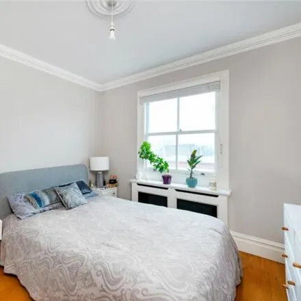 Image 3 - 69 Cambridge Gardens, London, W10 6HH, United Kingdom - Room for rent