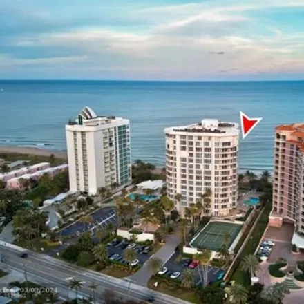 Buy this 3 bed condo on 1440 South Ocean Boulevard in Lauderdale-by-the-Sea, Broward County