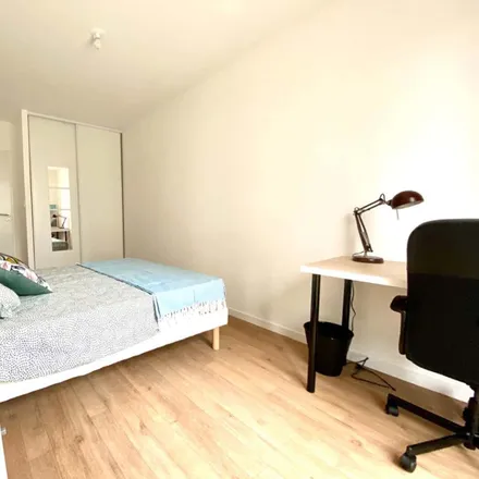 Image 3 - 2 Rue Mozart, 92110 Clichy, France - Room for rent