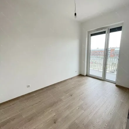 Rent this 2 bed apartment on TIT Természettudományi Stúdió in Budapest, Zsombolyai utca 6