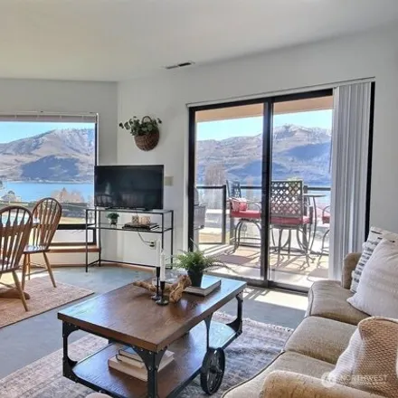 Buy this 1 bed condo on Lake Chelan Shores Drive in Chelan, Chelan County