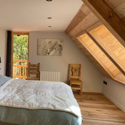 Rent this 6 bed house on 05240 La Salle-les-Alpes