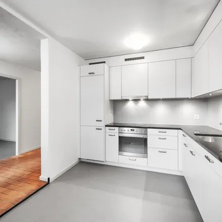 Rent this 4 bed apartment on Quartierzentrum im Tscharnergut in Waldmannstrasse 17a, 3027 Bern