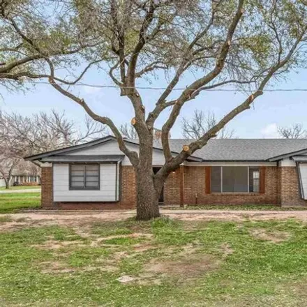 Buy this 4 bed house on 3221 Glenn Drive in Wichita Falls, TX 76306