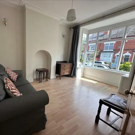 Rent this 3 bed townhouse on 22 Beaumont Road in Bournville, B30 2DY