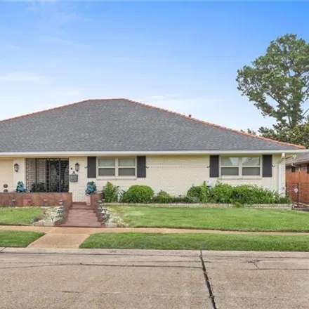 Buy this 4 bed house on 2801 Metairie Heights Avenue in Bonnabel Place, Metairie
