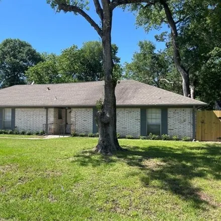 Buy this 3 bed house on 304 Maple Lane in Conroe, TX 77304