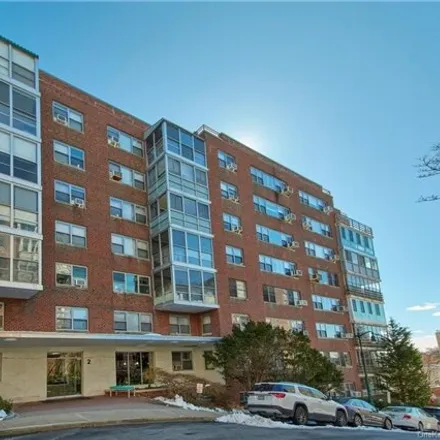 Buy this 1 bed condo on Larchmont Terrace in 2 Washington Square, Mamaroneck
