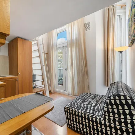 Rent this studio apartment on 20 Fairholme Road in London, W14 9JS