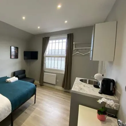 Image 6 - London, N7 6AG, United Kingdom - Apartment for rent
