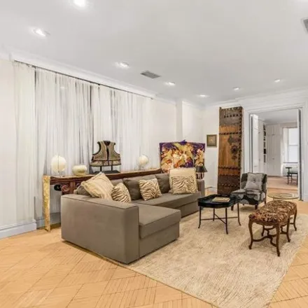 Buy this studio apartment on Harold Pratt House and Peterson Hall in 58 East 58th Street, New York