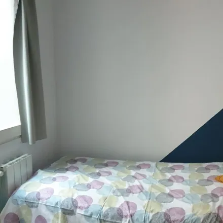 Rent this 4 bed room on Gran Via de les Corts Catalanes in 286-288, 08001 Barcelona