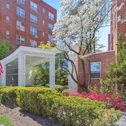 Buy this studio apartment on 281 Garth Road in Village of Scarsdale, NY 10583