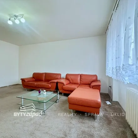 Image 4 - 16, Edvarda Beneše, 301 00 Pilsen, Czechia - Apartment for rent