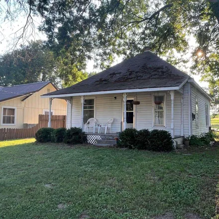 Buy this 2 bed house on 329 South 7th Street in Deepwater, Henry County