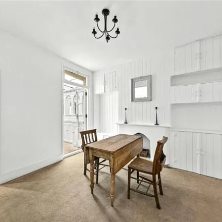 Image 5 - 15 Prince's Road, London, SW14 8PE, United Kingdom - Townhouse for sale