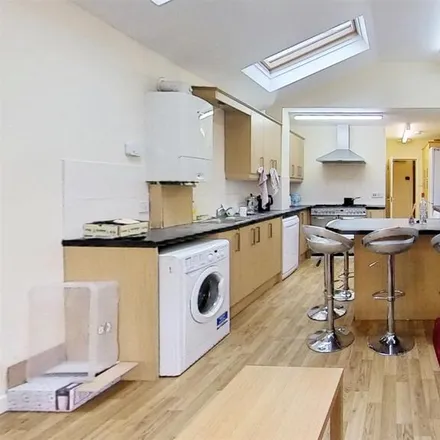 Rent this 5 bed house on 21 Harrow Road in Selly Oak, B29 7DN