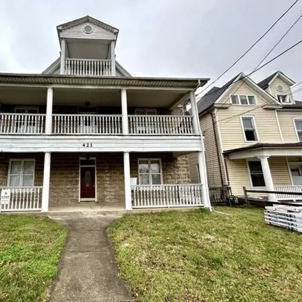 Rent this 2 bed apartment on Elm & 4th in Elm Avenue Southwest, Roanoke