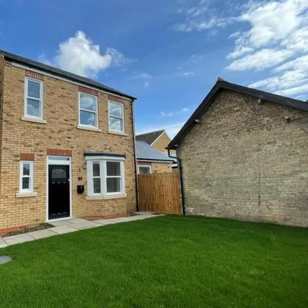 Buy this 3 bed house on Stotfold Conservative Club in 93 Regent Street, Stotfold