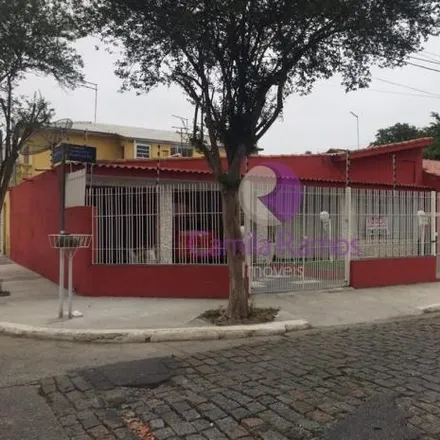 Buy this 5 bed house on Alameda Celestino Rodrigues in Jardim Imperador, Suzano - SP