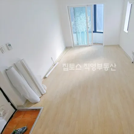 Image 3 - 서울특별시 서초구 잠원동 28-5 - Apartment for rent